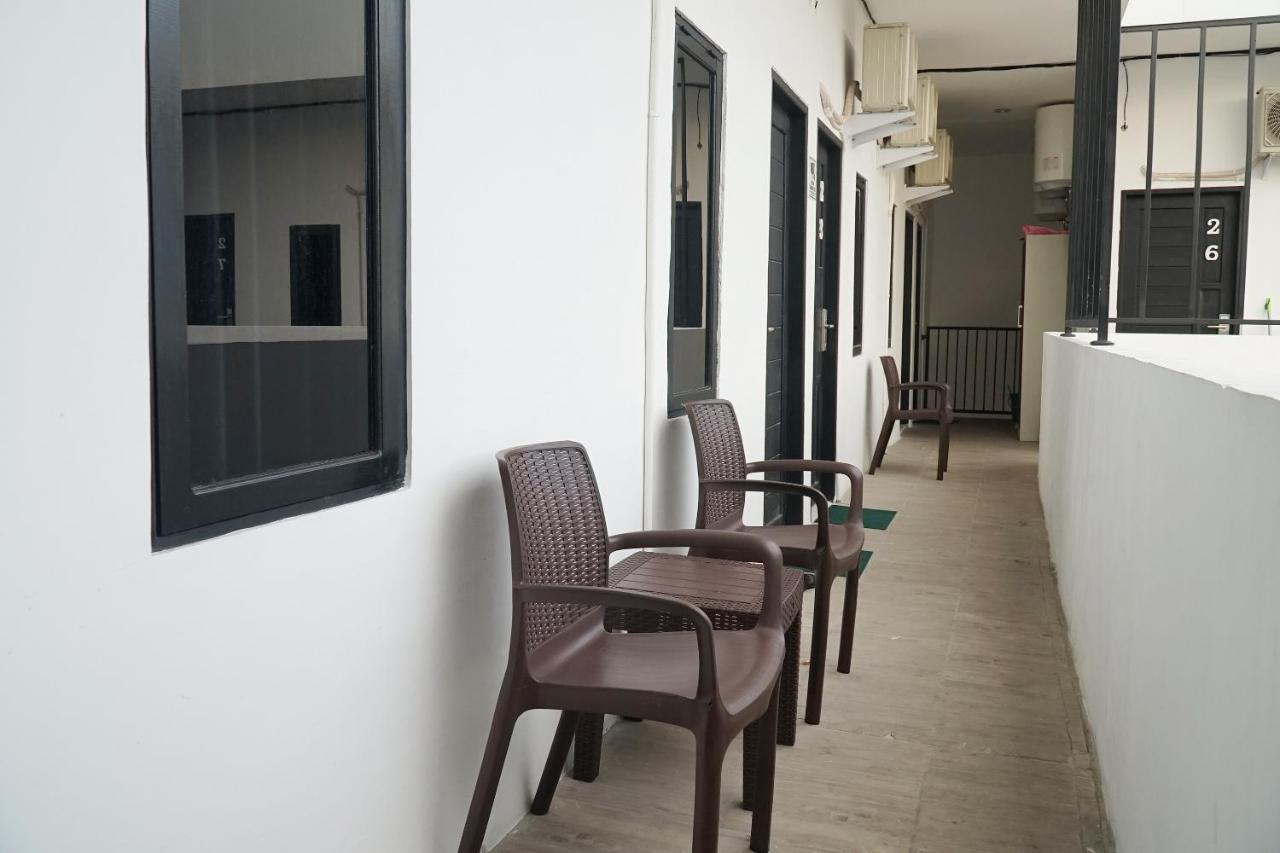 Reddoorz At Sani Guest House Balikpapan Kültér fotó