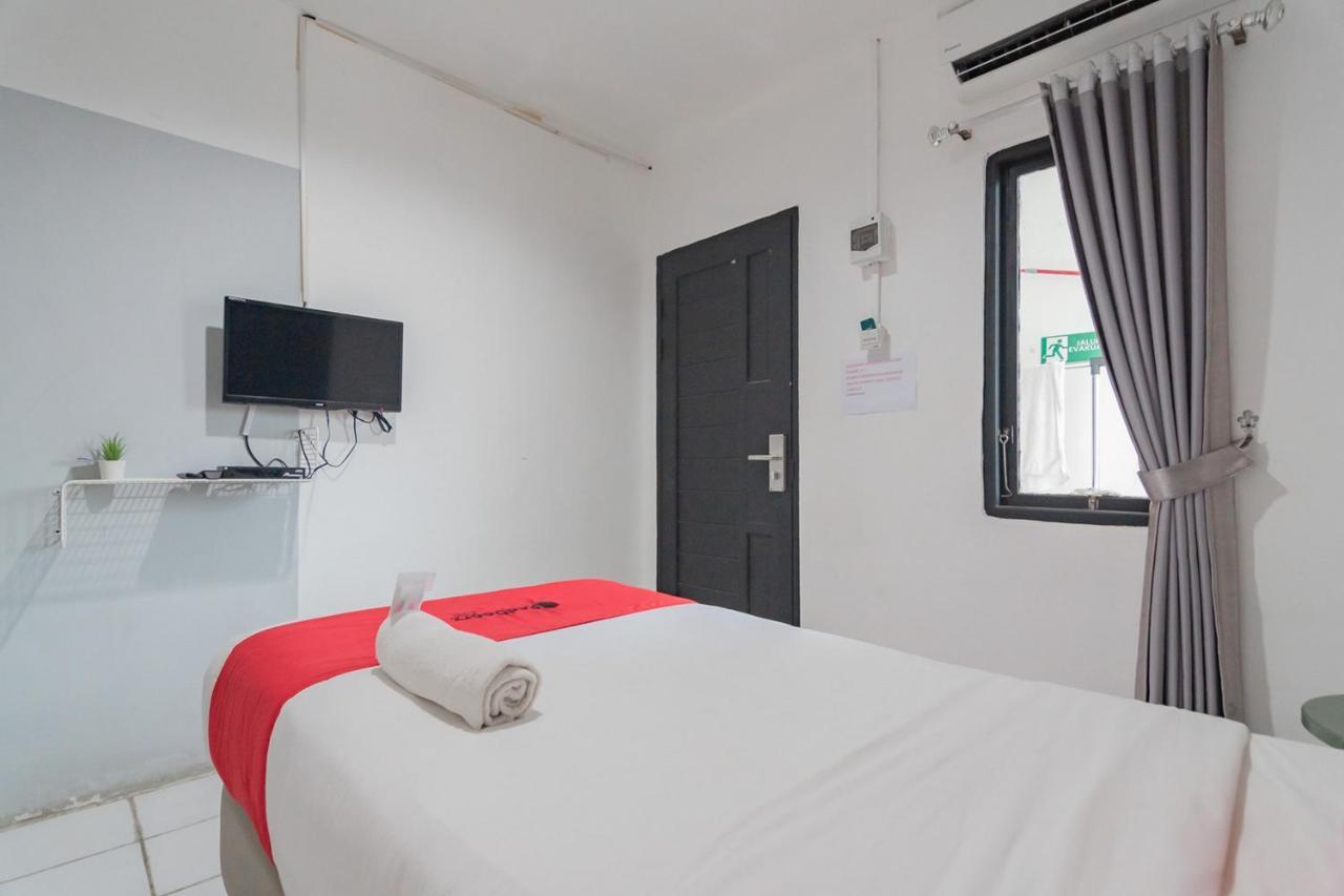 Reddoorz At Sani Guest House Balikpapan Kültér fotó