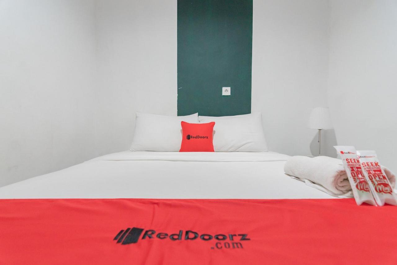 Reddoorz At Sani Guest House Balikpapan Kültér fotó